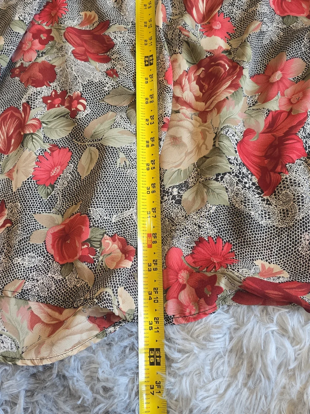 Vintage Dress Barn Floral A-Line Midi Skirt in Red and Cream, Size 1x